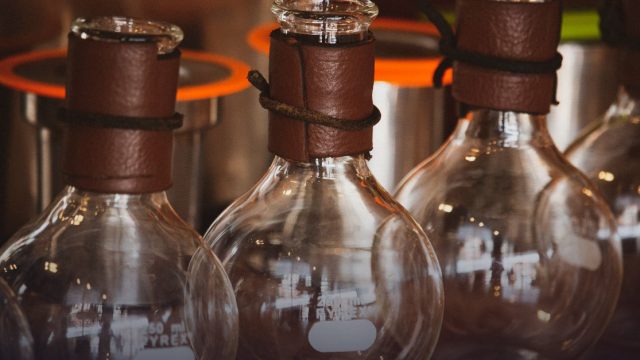 Reconsidering terms for mechanisms of polymer growth: the step-growth and chain-growth dilemma